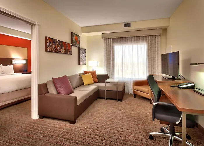 Hotel By Marriott